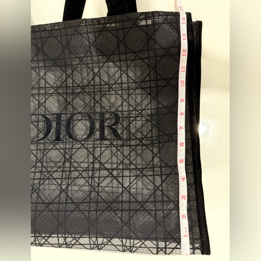 Dior Beauty Black Logo Mesh Tote - Picture 6 of 13